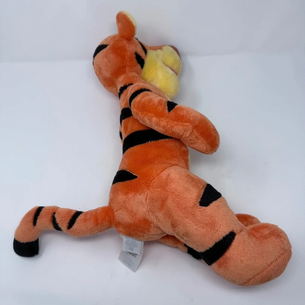 Disney tigger sit